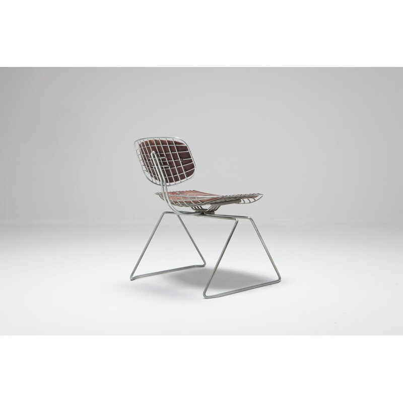 Suite de 6 chaises par Michel Cadestin pour le Centre Pompidou