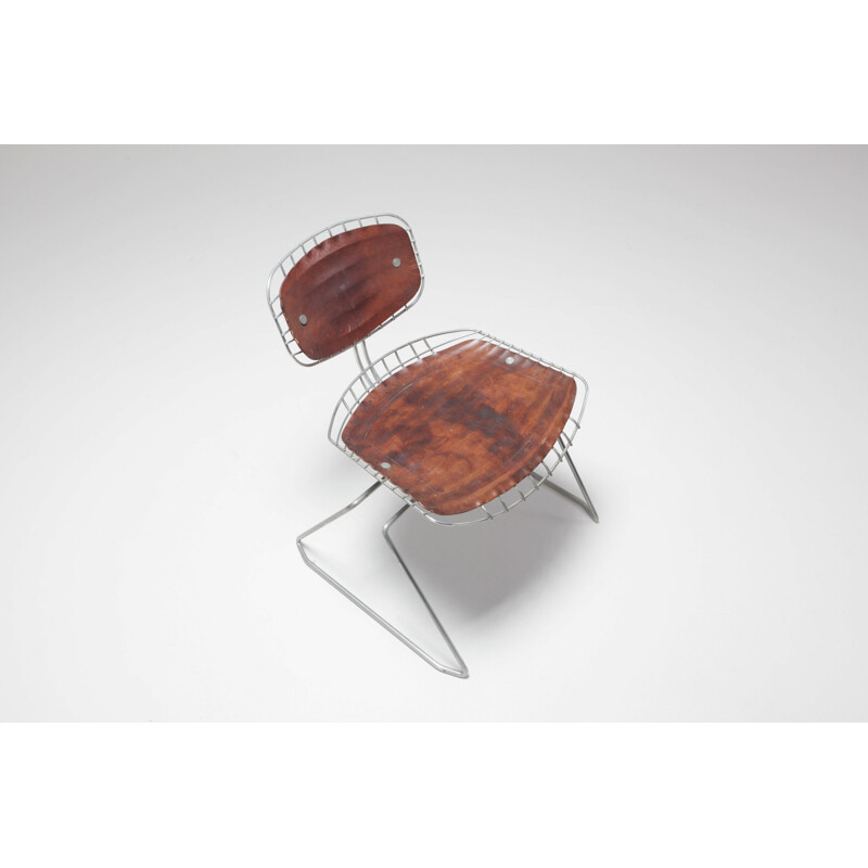 Suite de 6 chaises par Michel Cadestin pour le Centre Pompidou