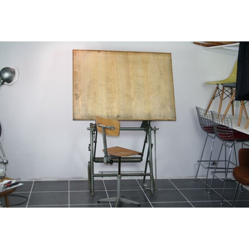 Table à dessin en acier par Sautereau