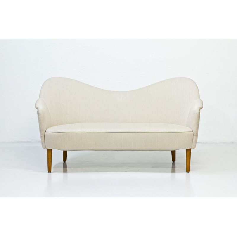 Samspel sofa in beige wool by Carl Malmsten