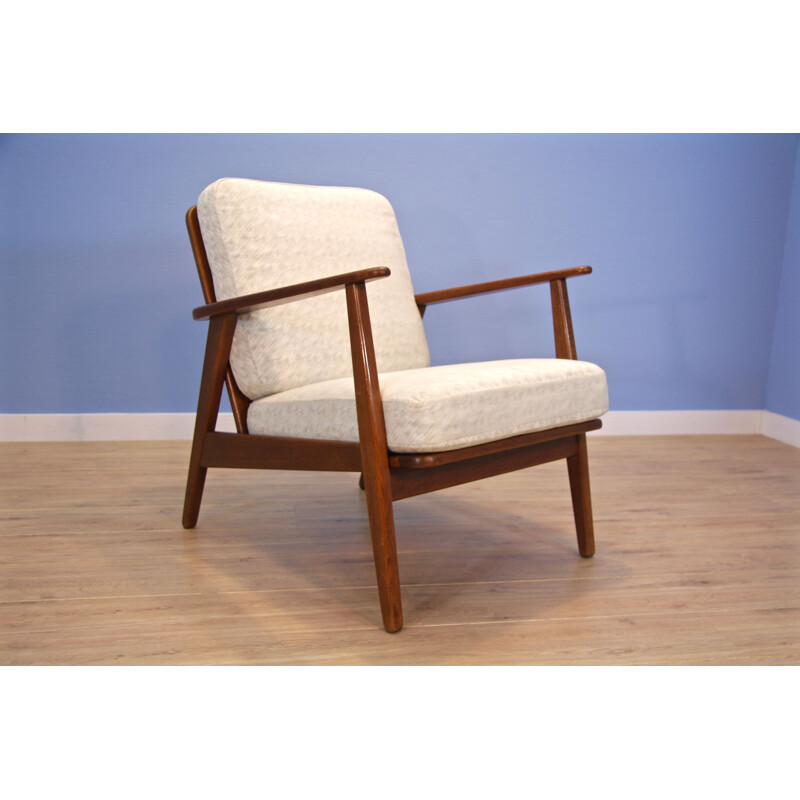 Danish lounge chair in teak