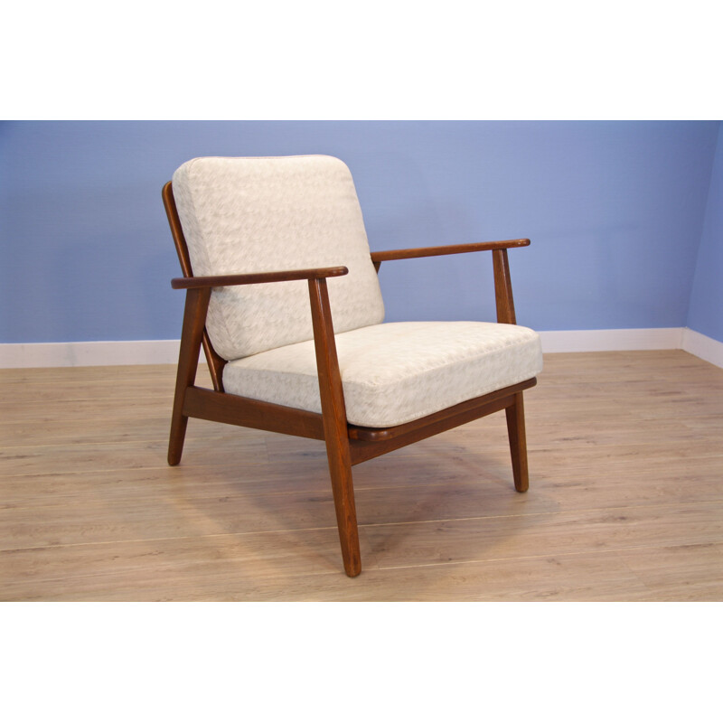 Danish lounge chair in teak