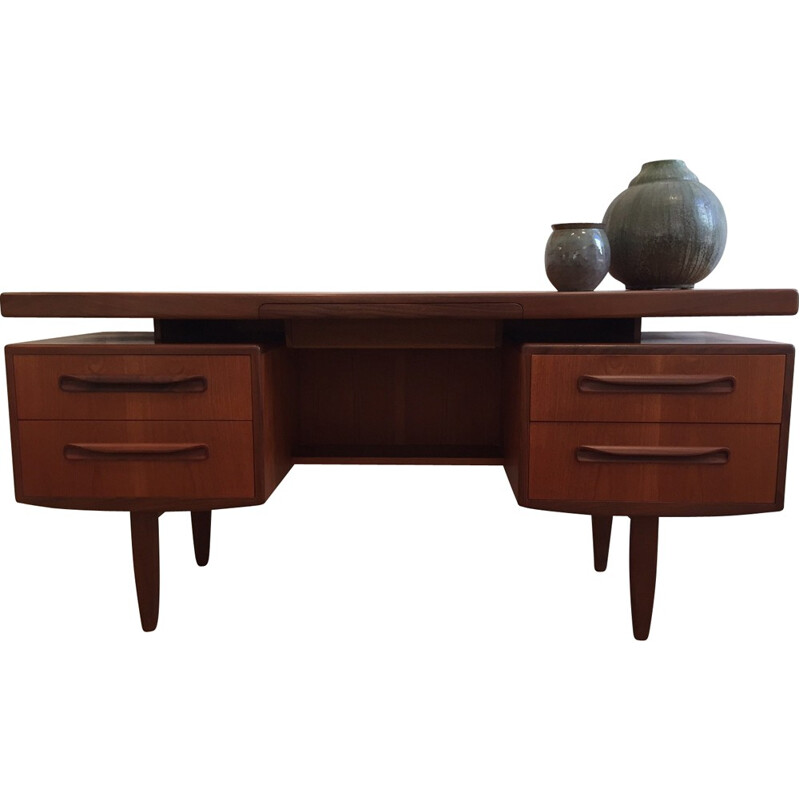 Scandinavian desk in teak, V.B WILKINS - 1960s