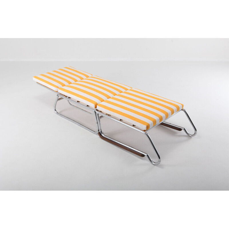 Vintage tubular chrome lounge chair