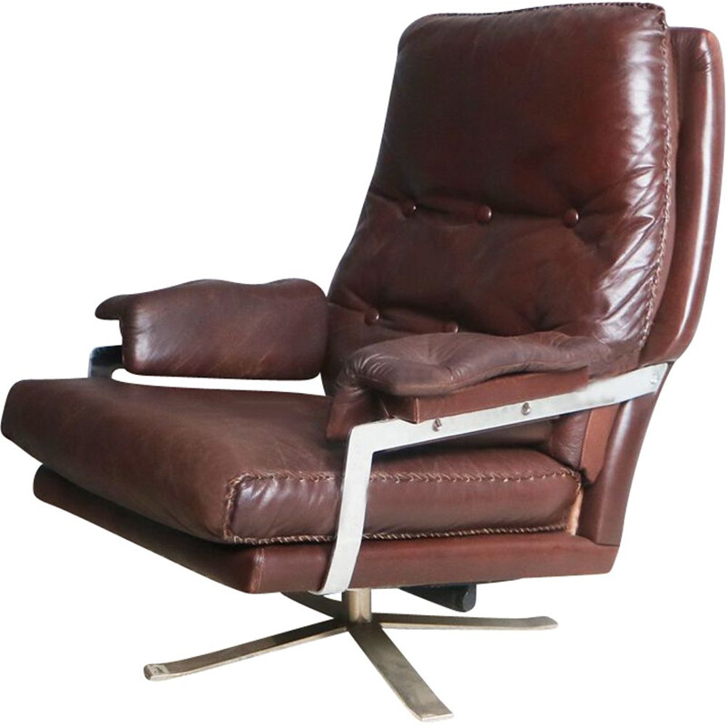 Vintage brown leather armchair by Arne Norell