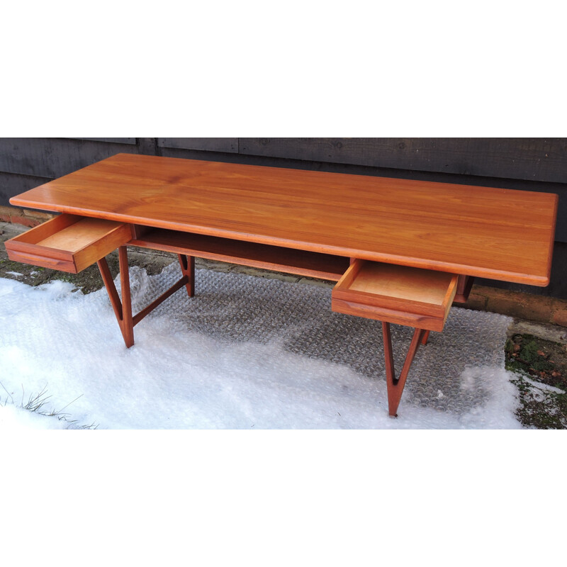 Vintage teak coffee table for Toften