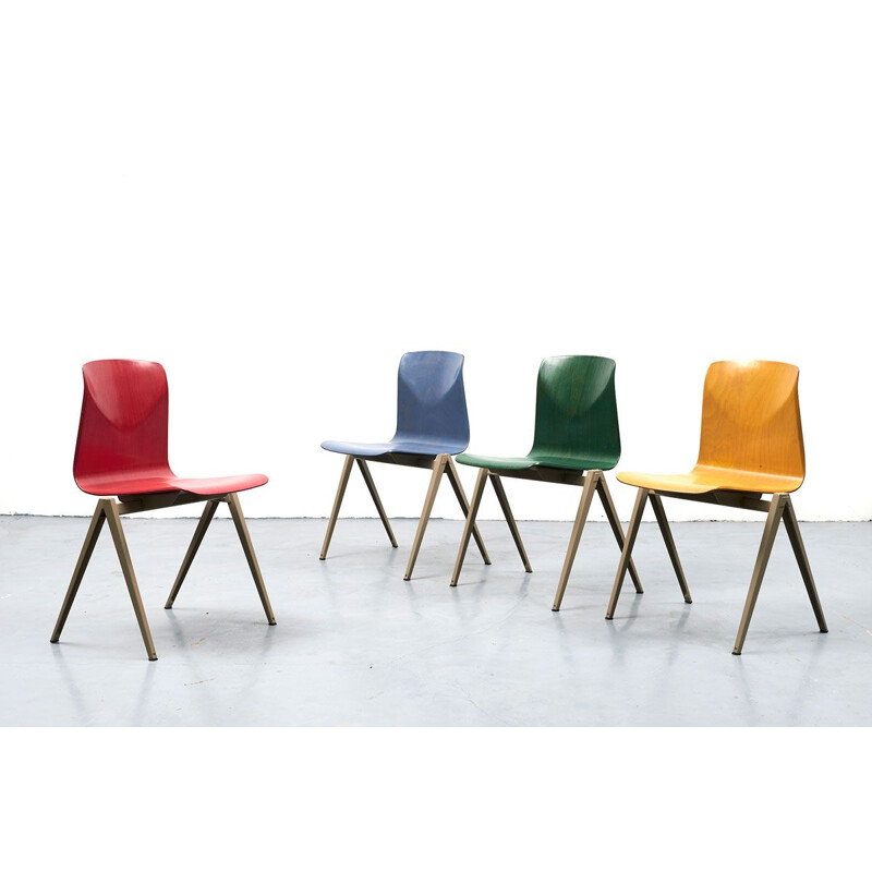 Set of 4 chairs S22 by Galvanitas