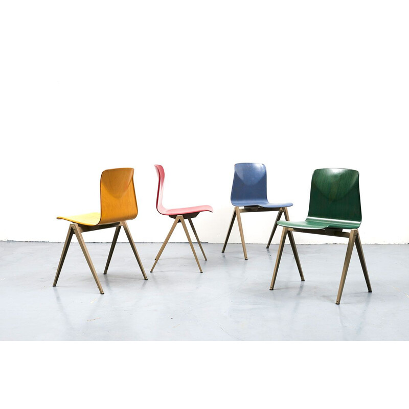 Set of 4 chairs S22 by Galvanitas