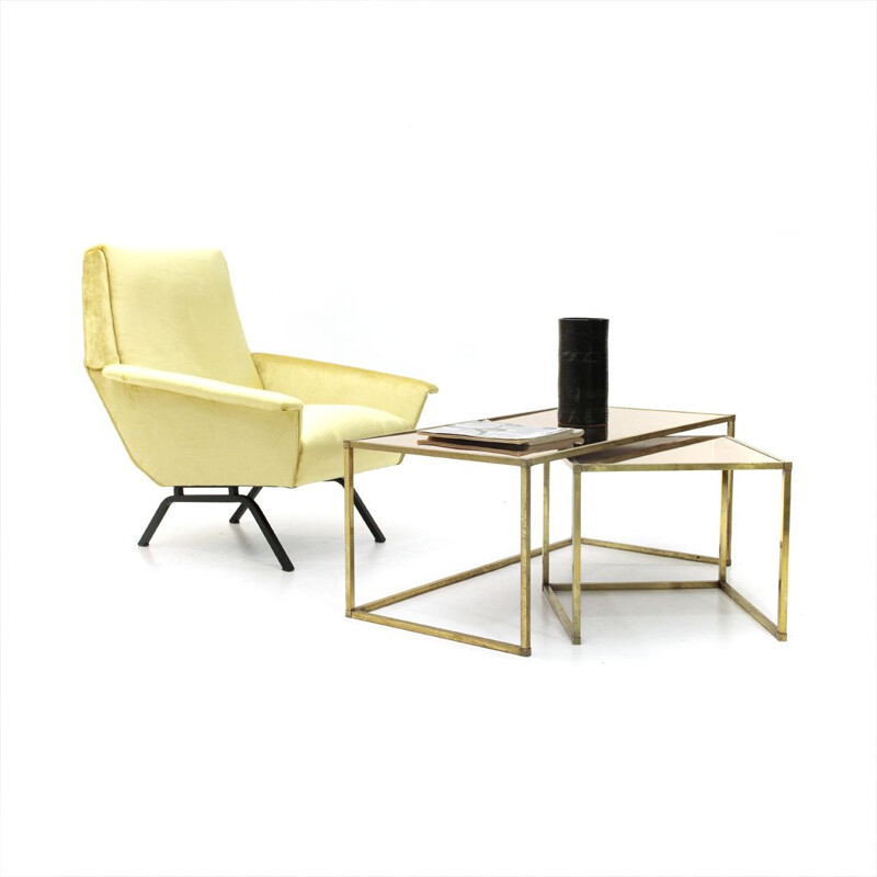 Italian armchair in golden velvet