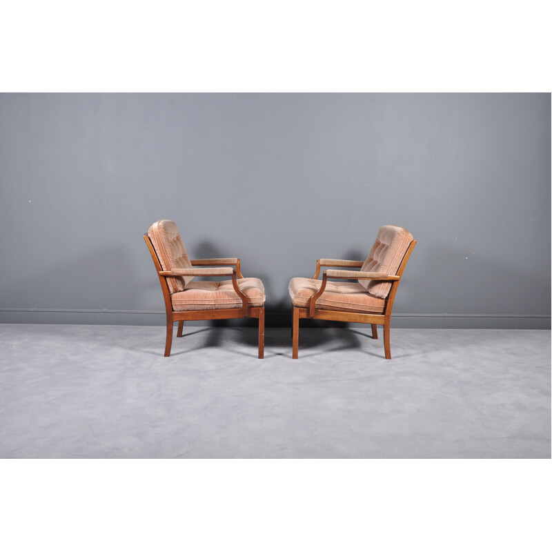 Set of 2 vintage Swedish lounge chairs
