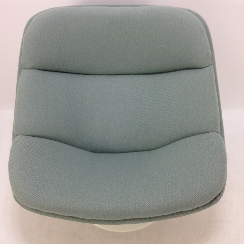 Vintage F557 Oyster lounge chair by Pierre Paulin for Artifort