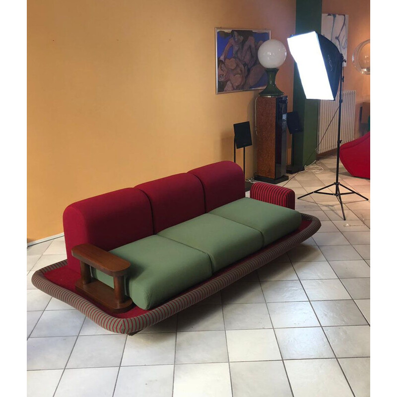 Vintage carpet wheel by Ettore Sottsass sofa