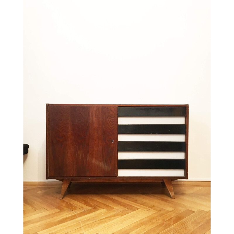 Vintage dresser "U458" de Jiri Jiroutek para a Interier Praha