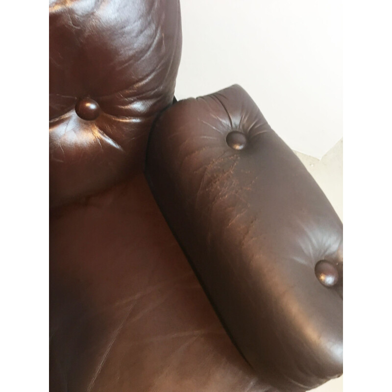 Vintage brown leather armchair by Arne Norell