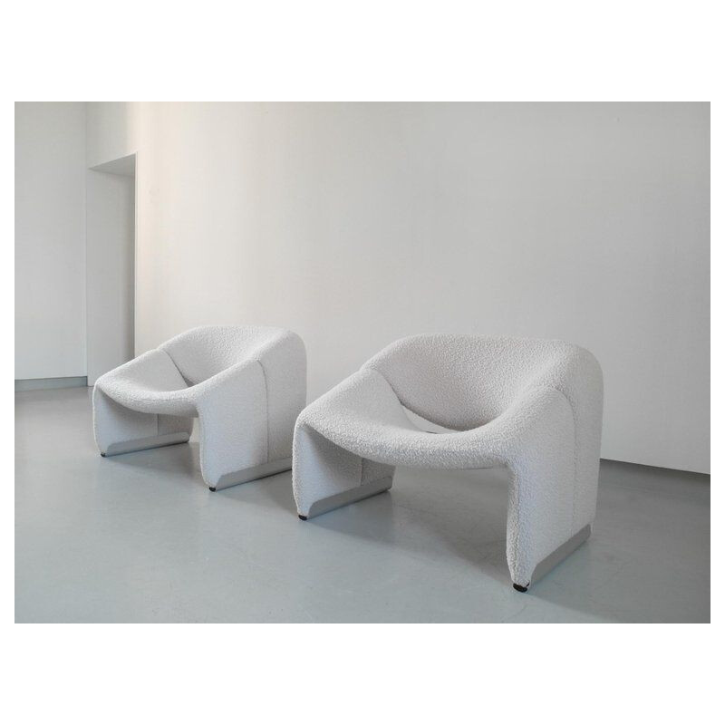 Pair of vintage Groovy armchairs for Artifort in ivory wool 1973