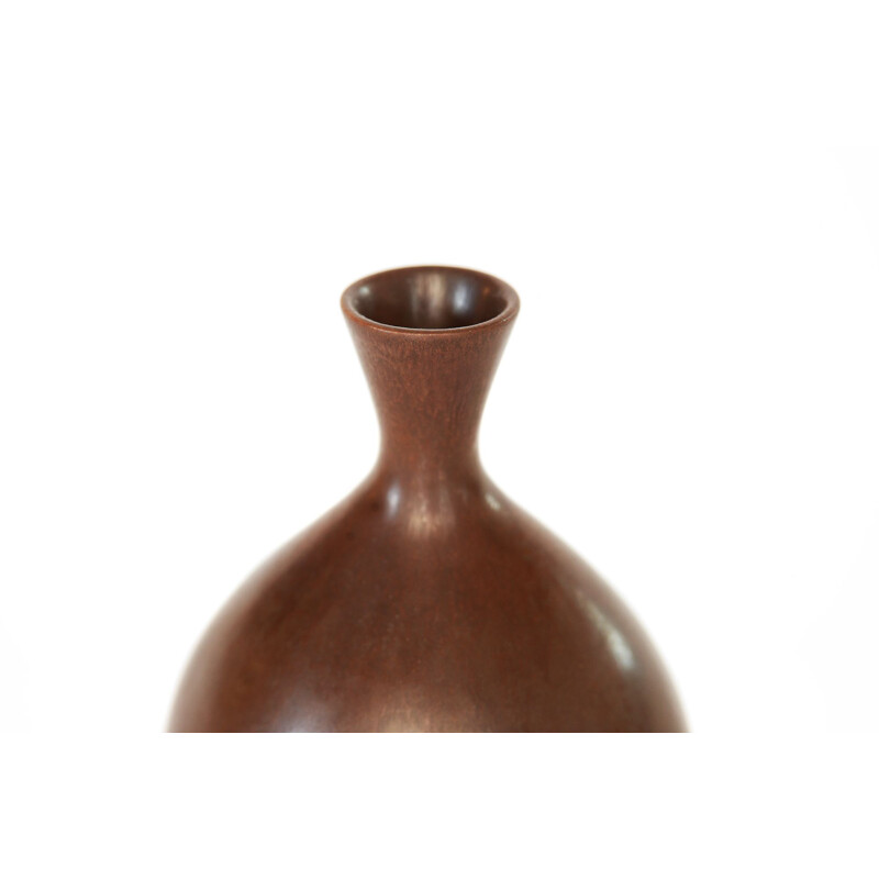 Vintage brown stoneware vase by Berndt Friberg 1960