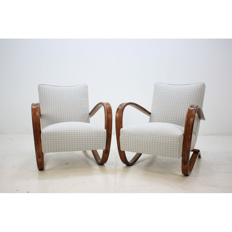 Pair of H-269 armchairs by Jindrich Halabala