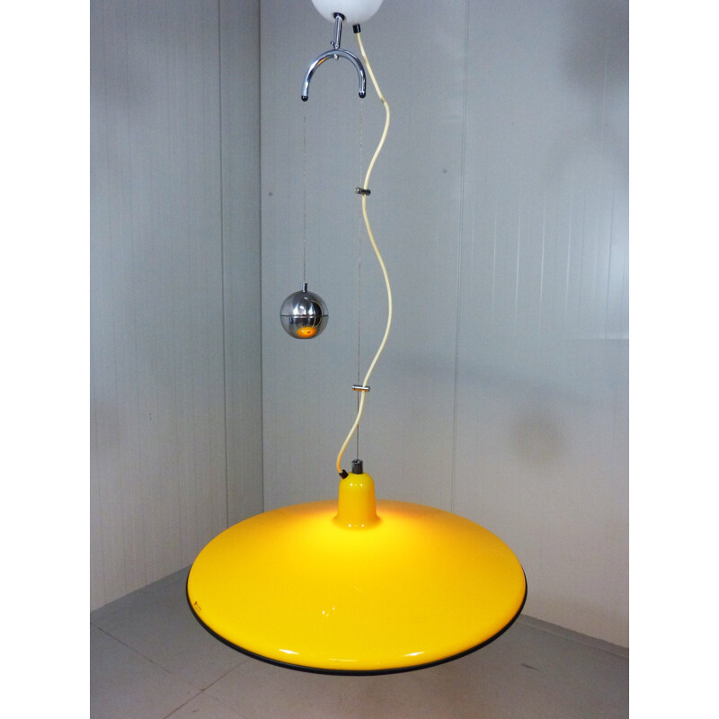 Yellow pendant lamp in plastic by Harvey Guzzini