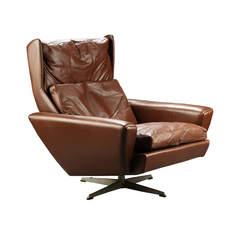 Brown Leather Wingback Armchair by Georg Thams for Polstermøbelfabrik 