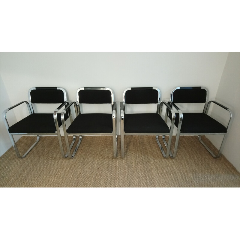 Suite de 4 fauteuils vintage italiens en chrome et tissus noir 1980