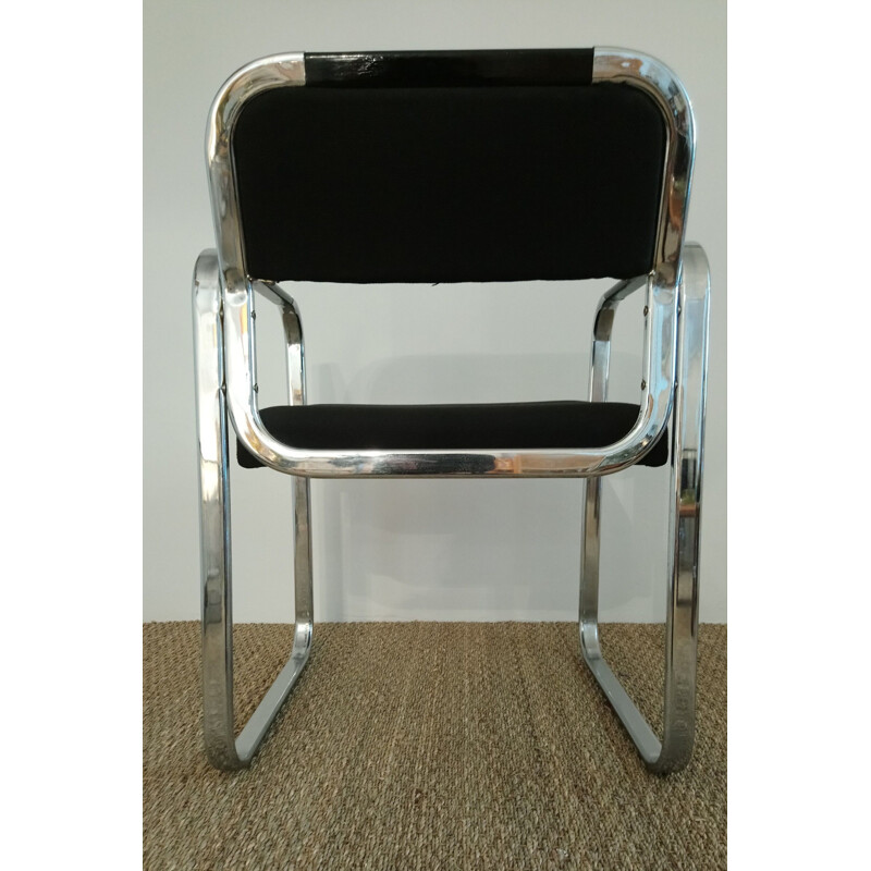 Suite de 4 fauteuils vintage italiens en chrome et tissus noir 1980