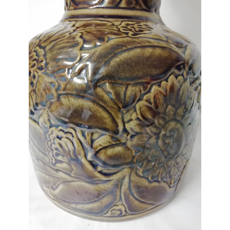 Vintage porcelain vase by Lladro