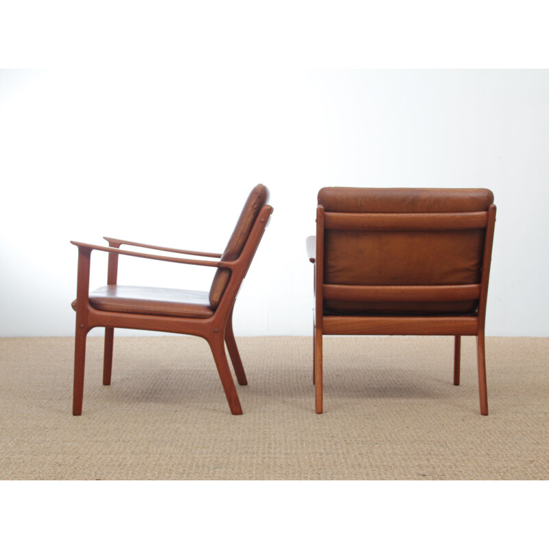 Pair of PJ112 armchairs by Ole Wanscher