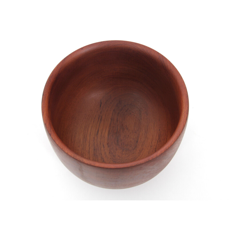 Large Scandinavian bowl in teak