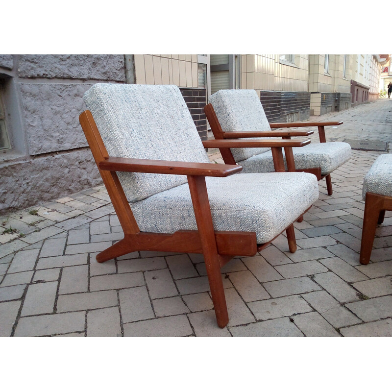Set of 2 vintage armchairs modell 290 by Hans Wegner Getama