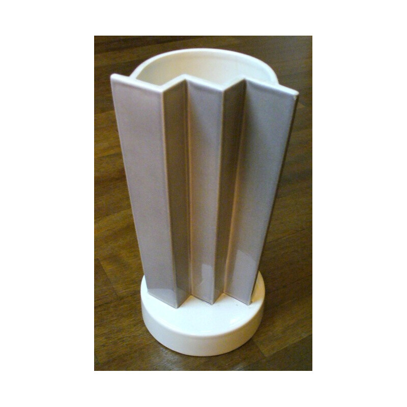 White ceramic vase, Ettore SOTTSASS and Alessio SARRI - 1991