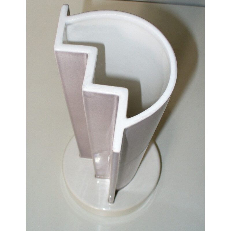 Vase en céramique blanche, Ettore SOTTSASS et Alessio SARRI - 1991