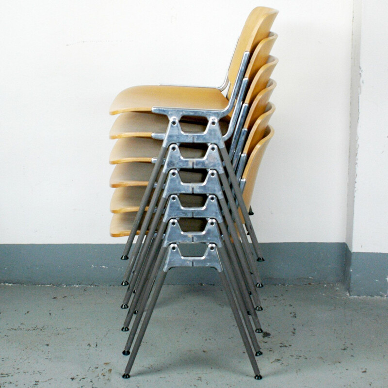 Set of 6 vintage DSC 106 chairs by Piretti in aluminium