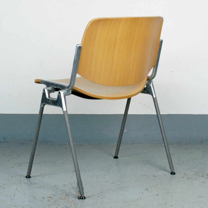 Ensemble de 6 chaises vintage DSC 106 par Piretti en aluminium