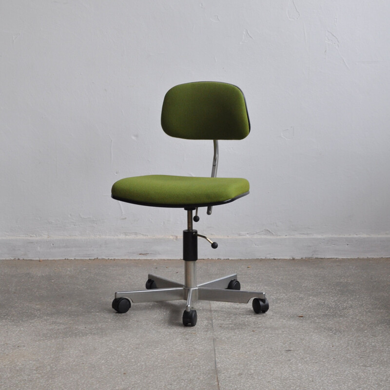 Vintage green Kevi chair for Kettel & Villadsen in metal 1980