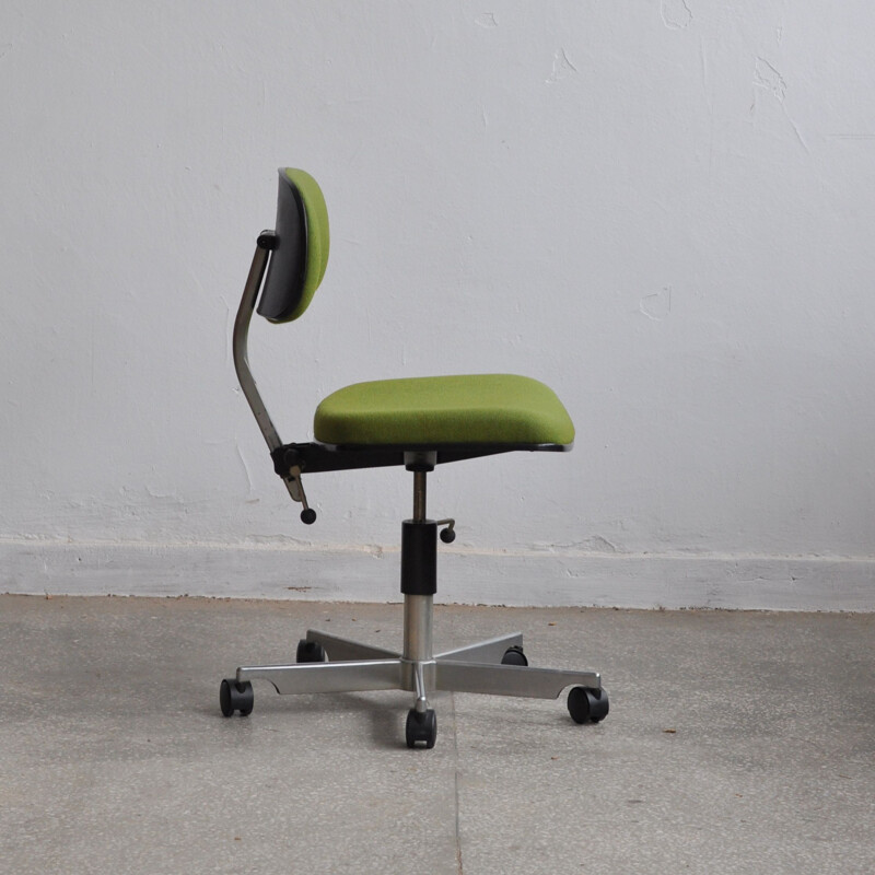 Vintage green Kevi chair for Kettel & Villadsen in metal 1980