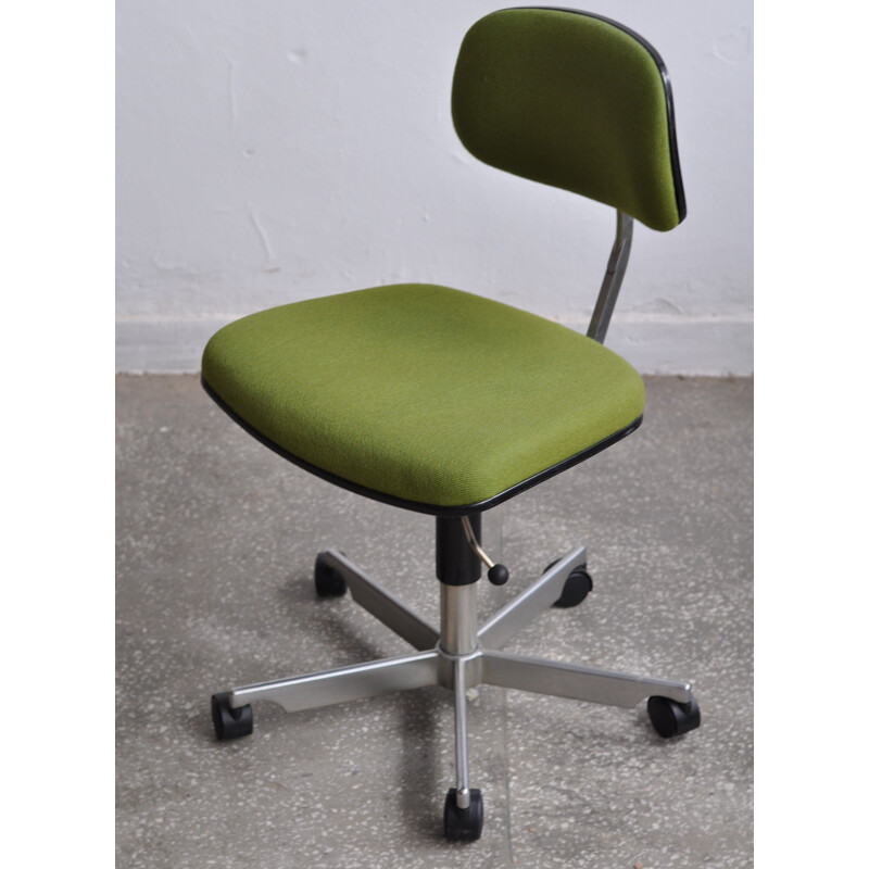 Vintage green Kevi chair for Kettel & Villadsen in metal 1980