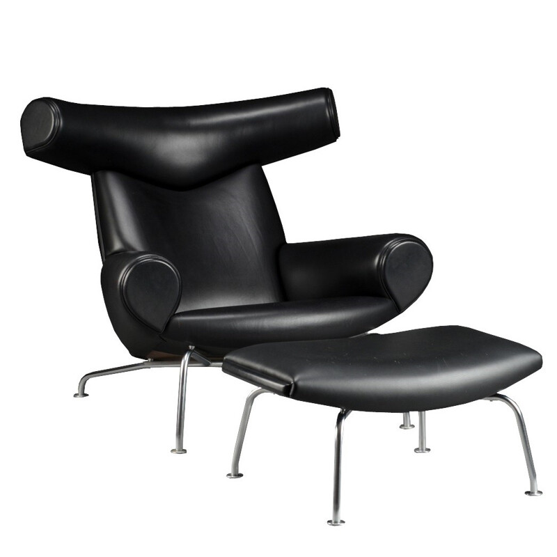 Leather and chromed steel armchair and its ottoman, Hans J. WEGNER - 1989