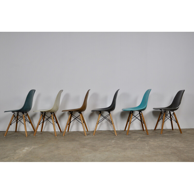 Set of 6 DSW chairs by Eames for Herman Miller