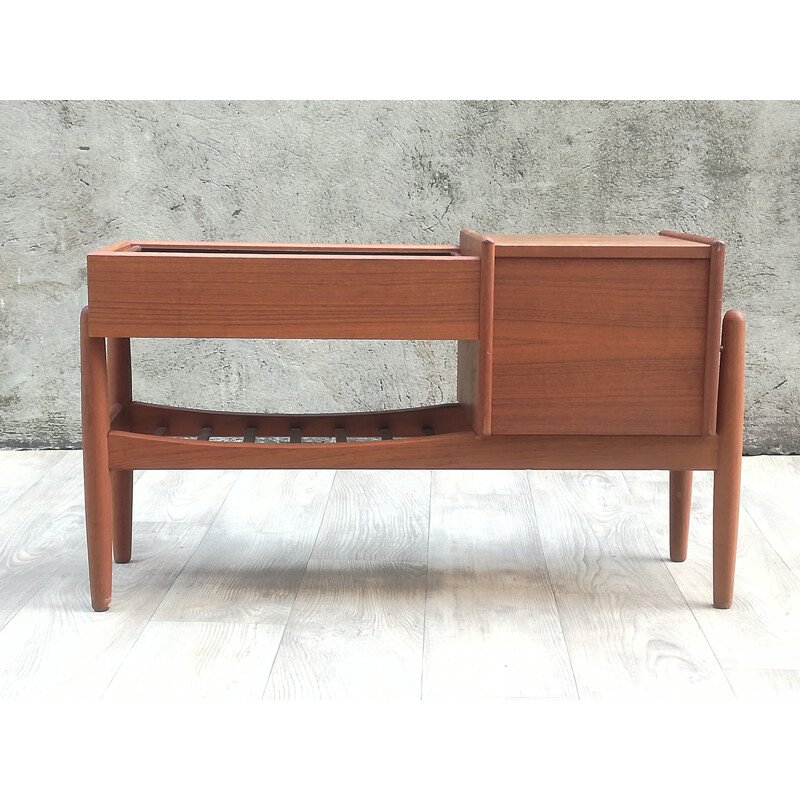 Vintage teak sideboard with planter by Arne Wahl Iversen for Vinde Møbelfabrik