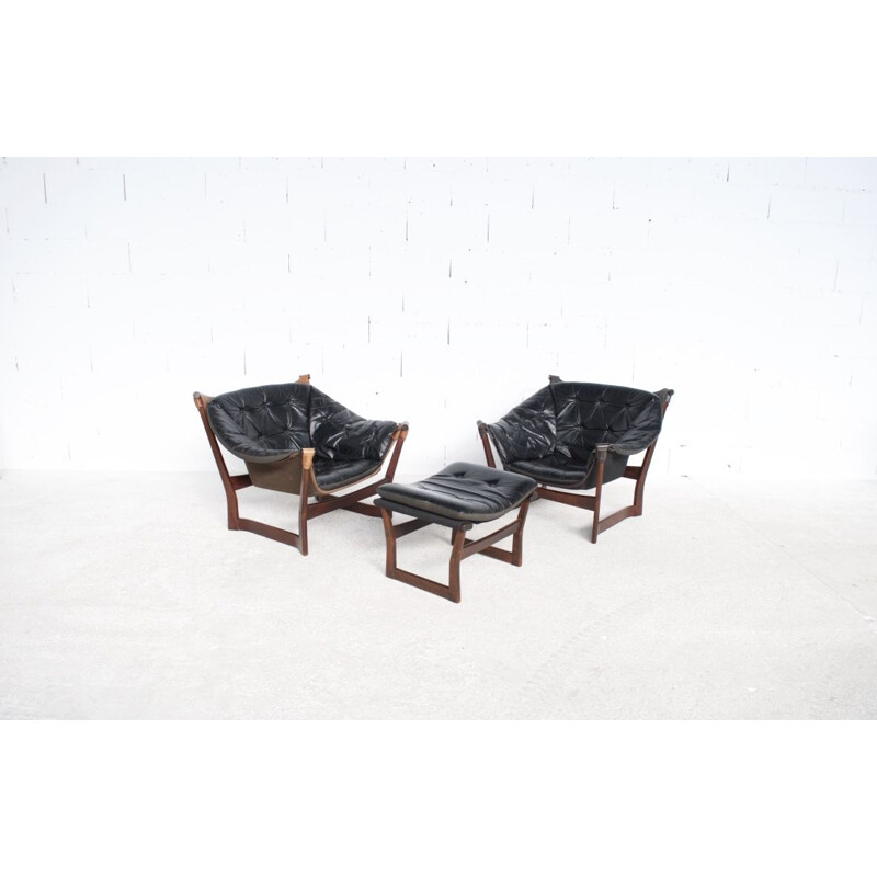 Pair of vintage armchairs for Westnofa in black leather and rosewood 1970