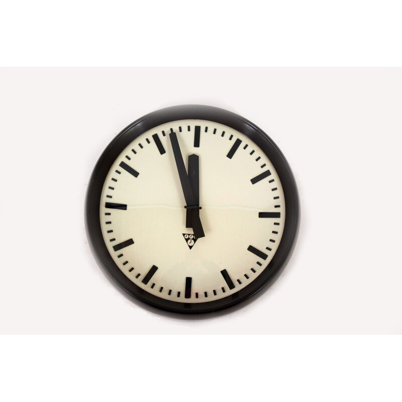 Horloge vintage pour Pragotron en bakélite 1950