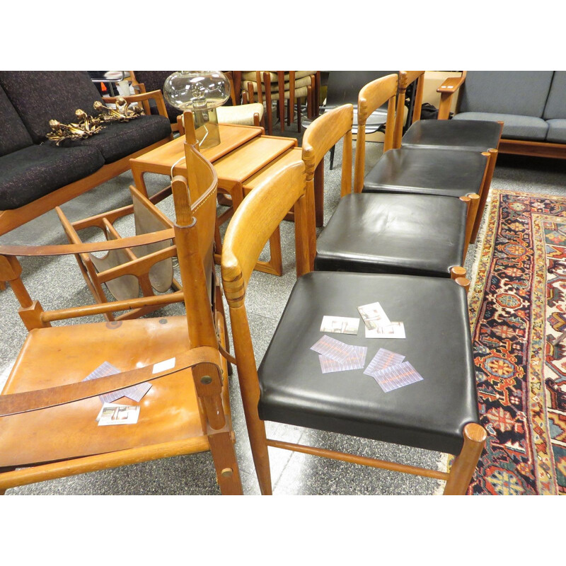 Suite de 4 chaises vintage pour Bramin en teck et cuir noir 1960