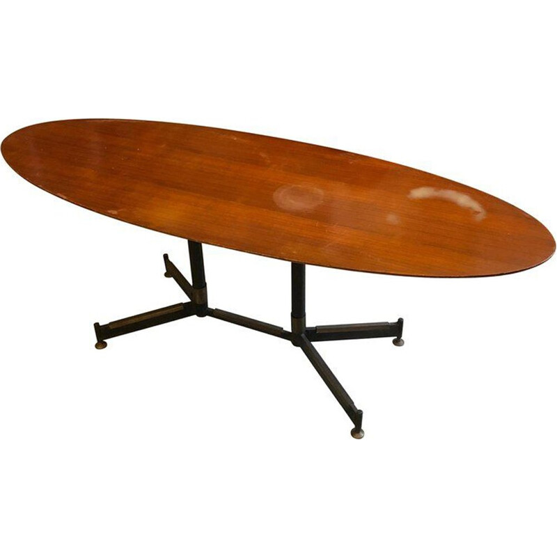 Oval coffee table in wood and metal