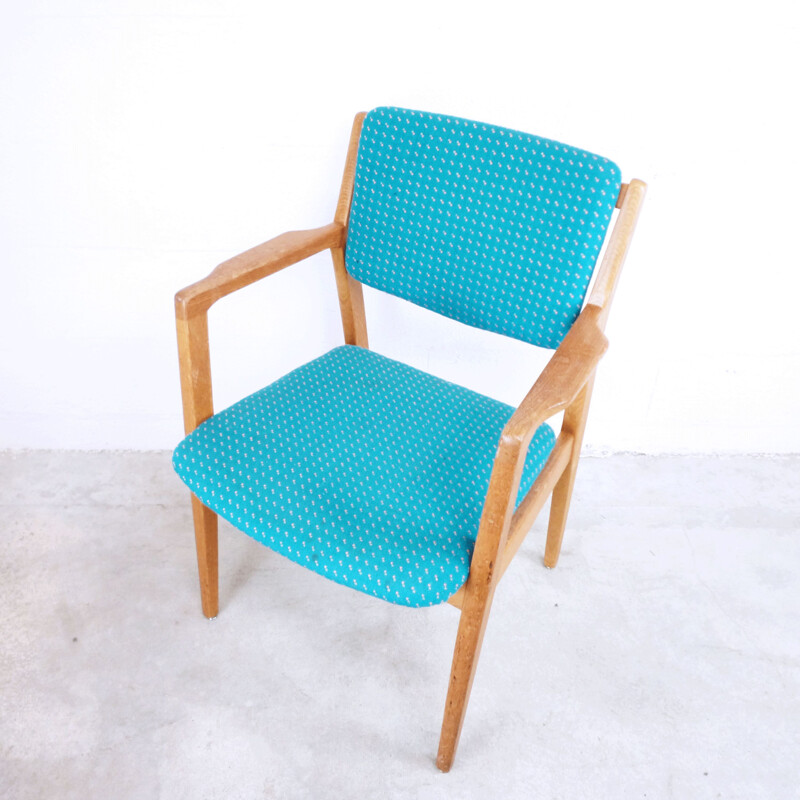 Coppia di sedie scandinave vintage in tessuto blu e legno 1960