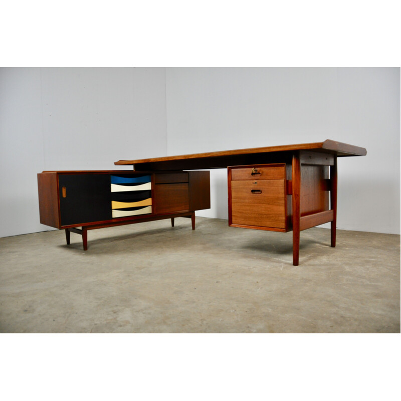 Vintage scandinavian desk for Sibast in teak 1950