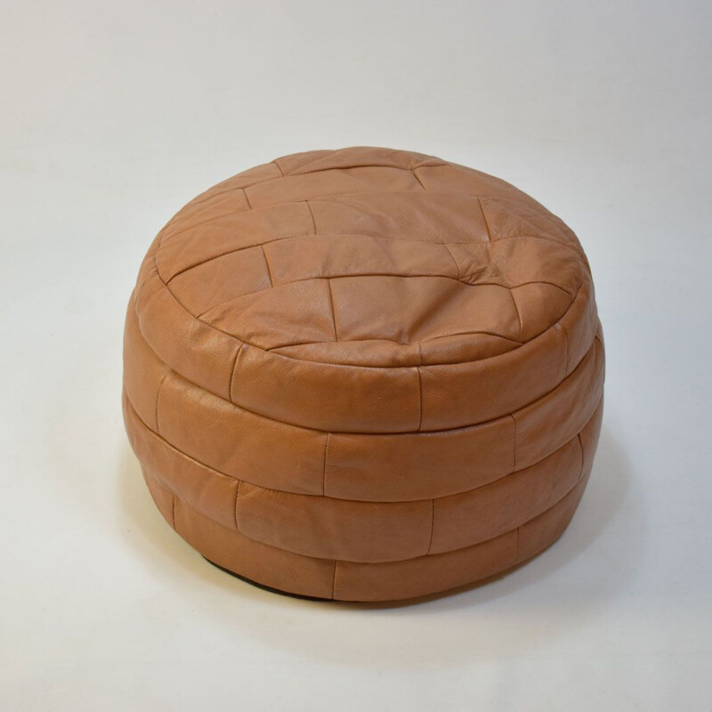 Vintage ottoman in brown leather