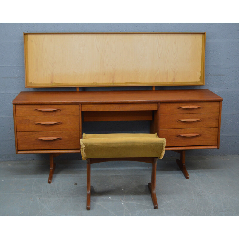 Vintage teak dressing table by Austinsuite