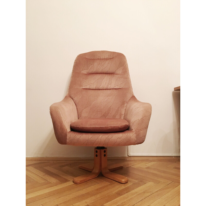 Vintage czech Egg armchair in beige fabric and wood 1960