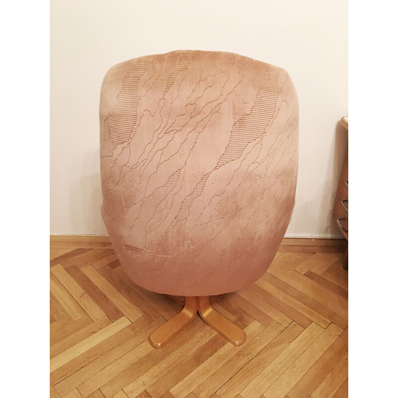 Vintage czech Egg armchair in beige fabric and wood 1960