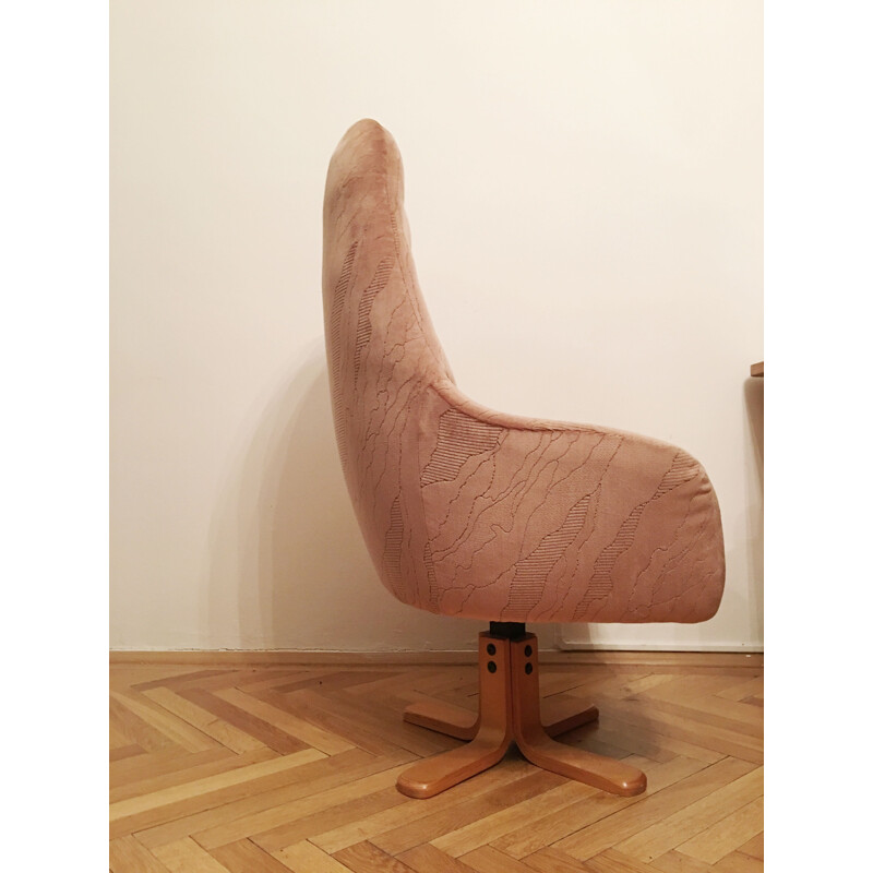 Vintage czech Egg armchair in beige fabric and wood 1960